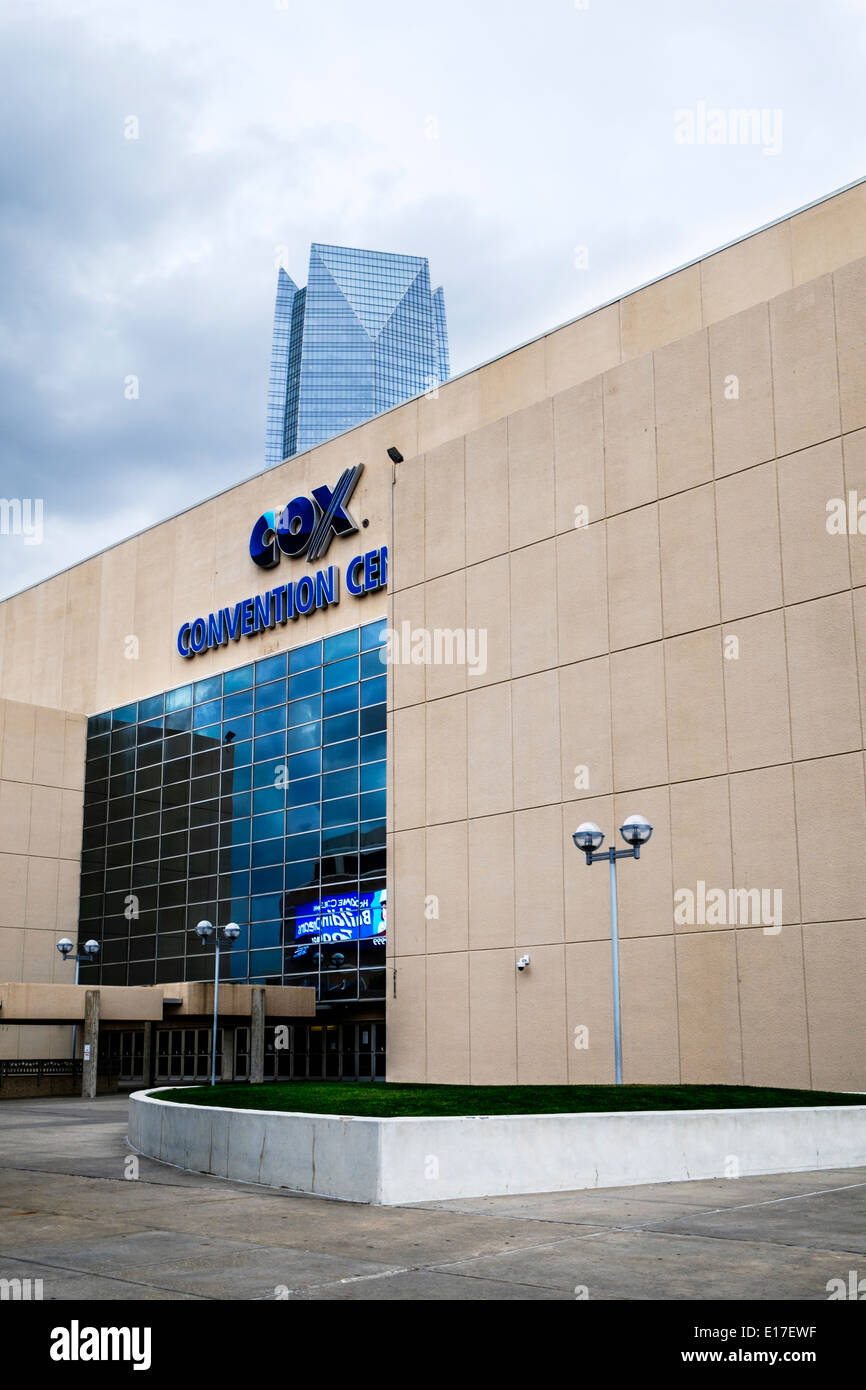 Die Cox Business Services Convention Center, ursprünglich die unzähligen Convention Center in Oklahoma City, Oklahoma, USA. aussen aufgerufen Stockfoto