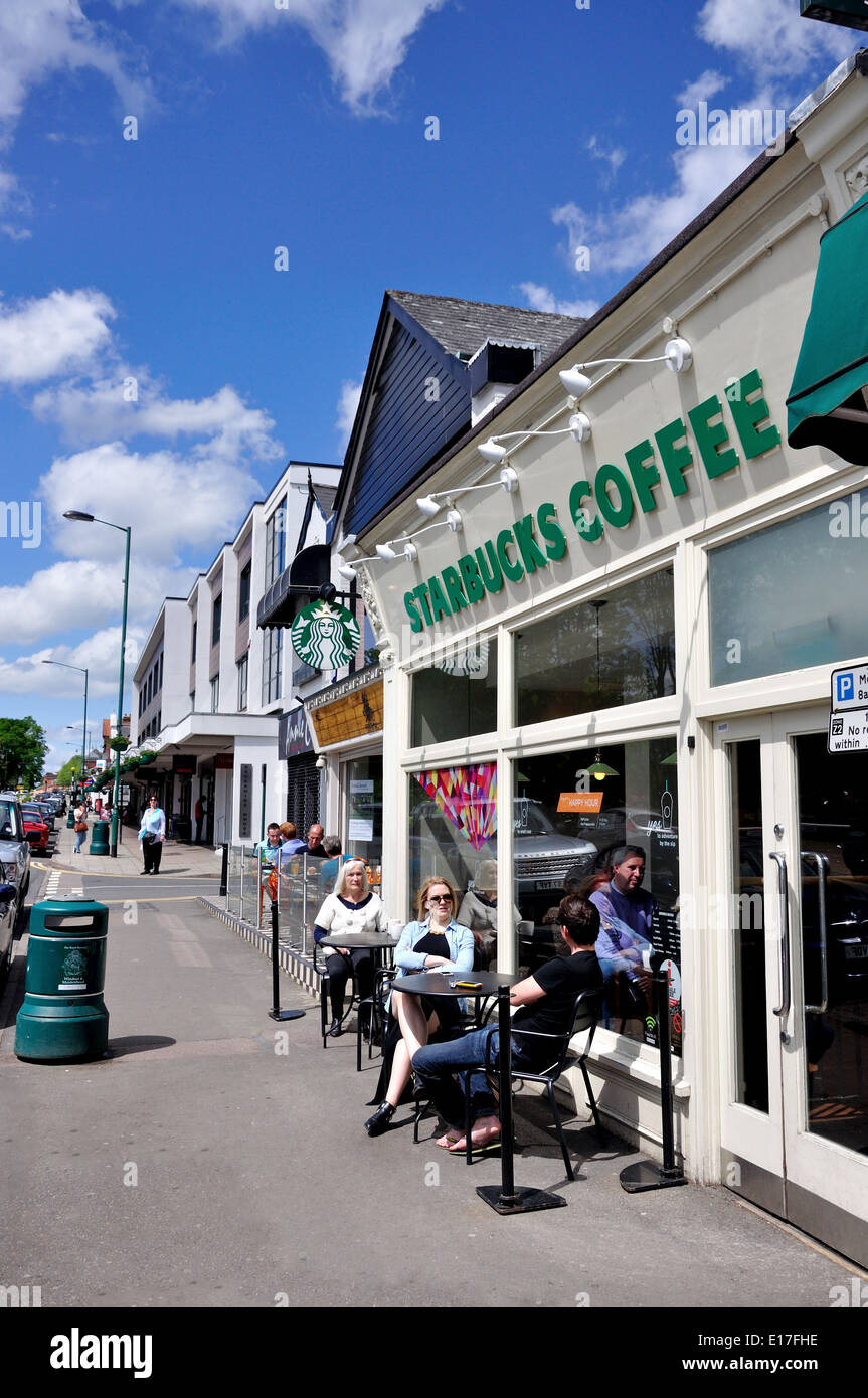 Starbucks Coffee-Shop, High Street, Ascot, Berkshire, England, Vereinigtes Königreich Stockfoto