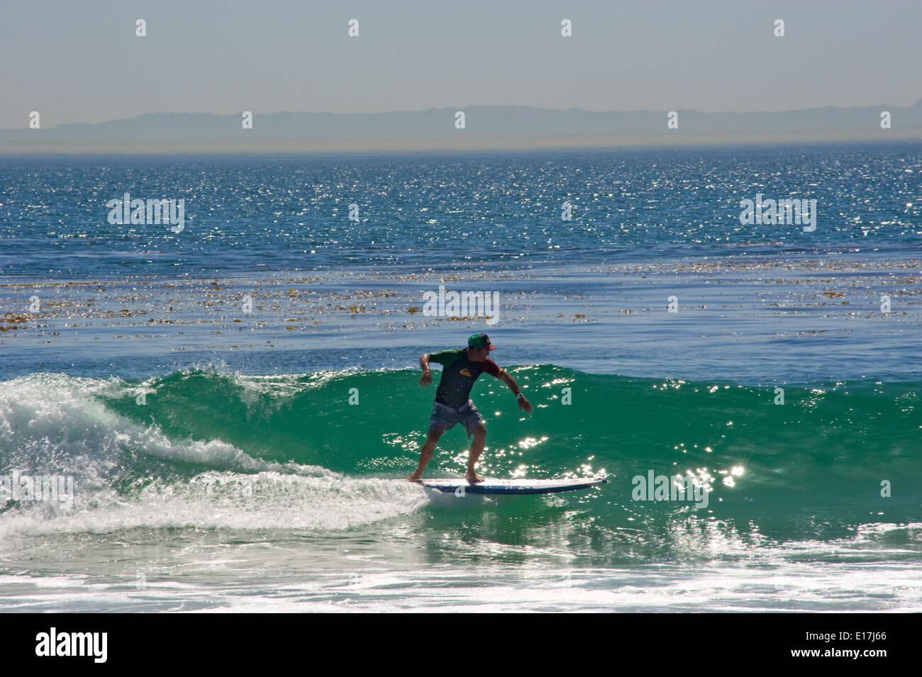 Surfer am Laguna Beach, Kalifornien Stockfoto