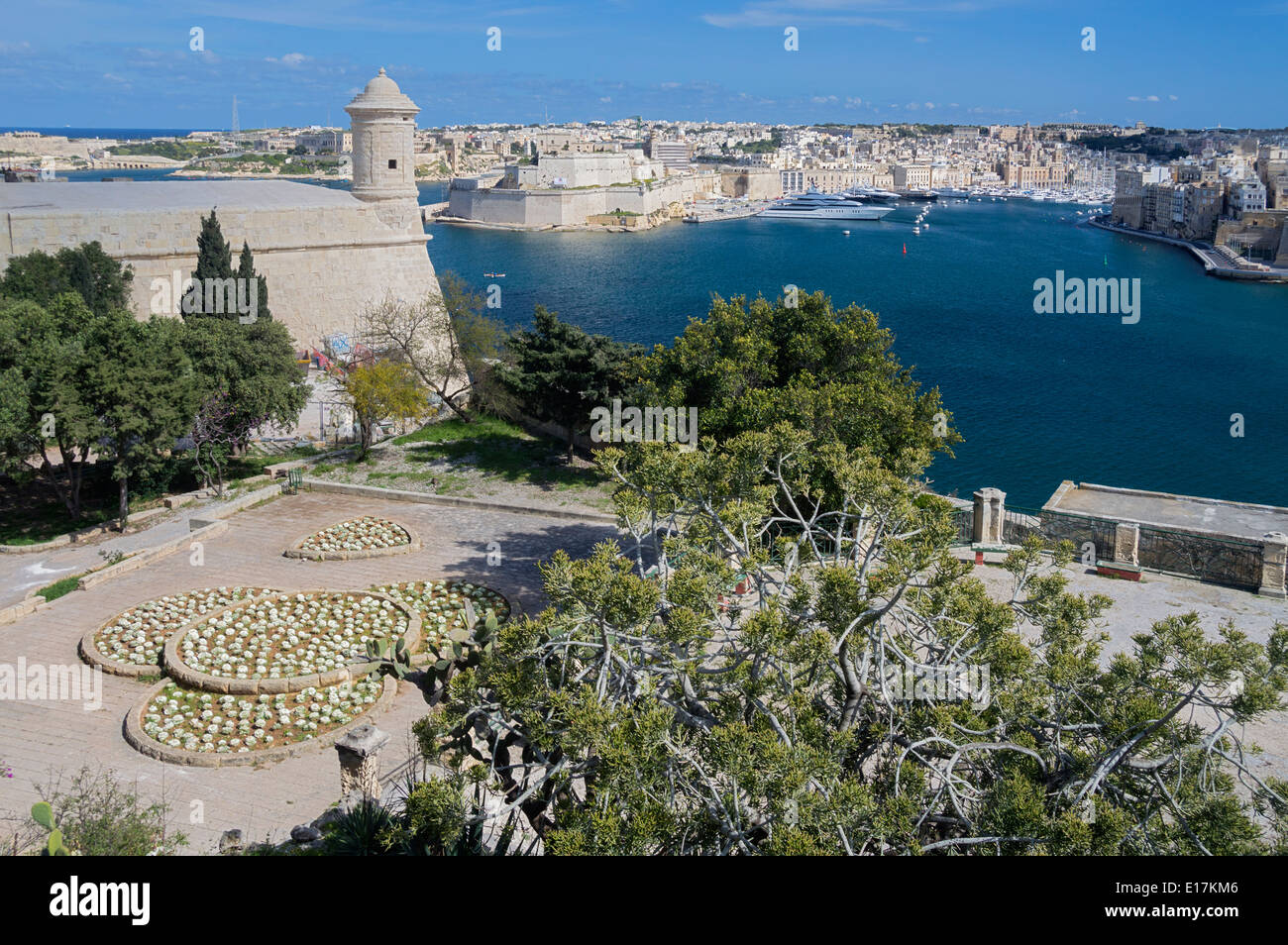 Valetta, kleine Bastei-Turm, auf der Suche nach grand Harbour, nördliche Malta, Europa. Stockfoto