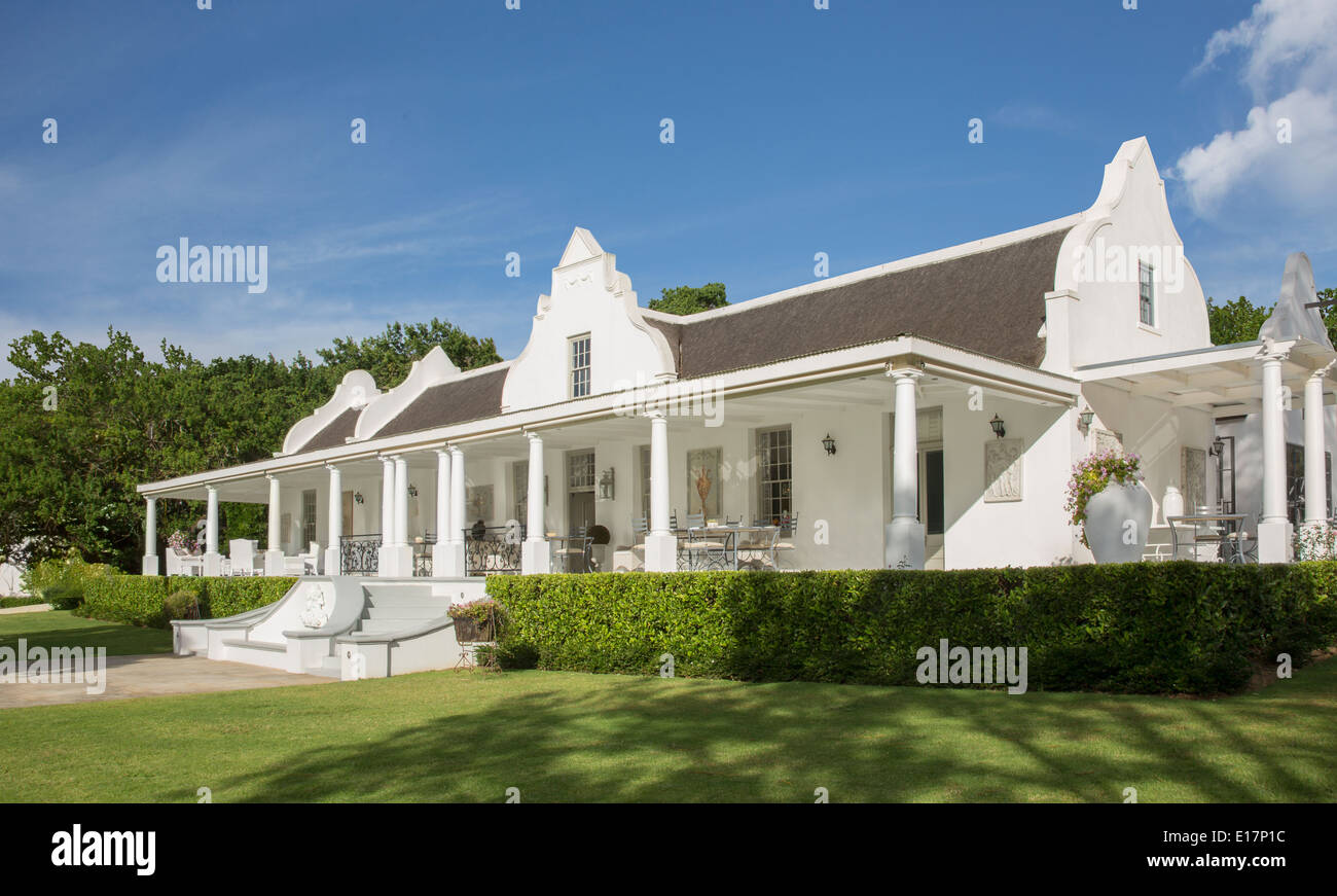 Luxus-Haus mit Veranda Stockfoto