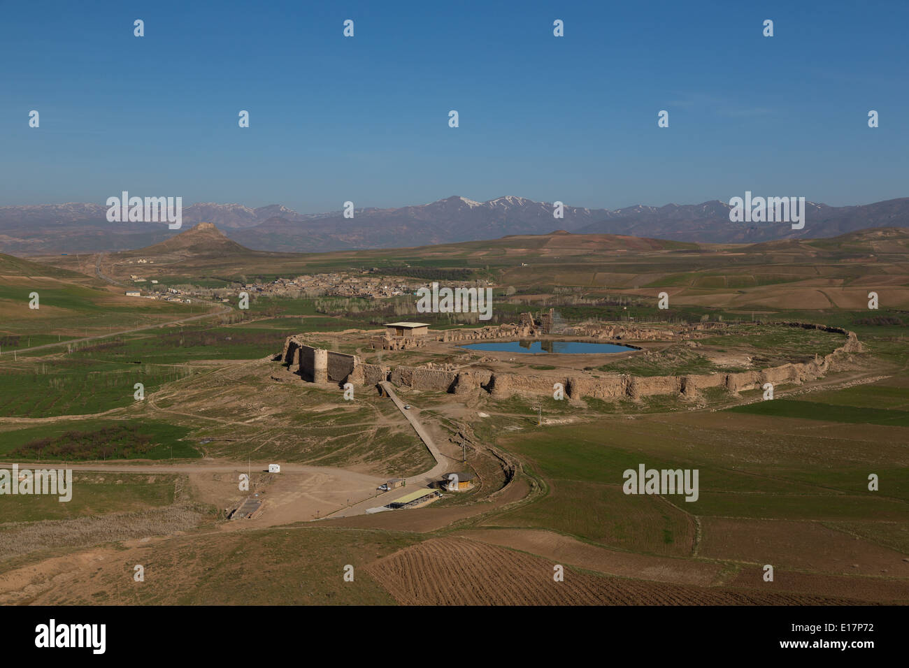 Blick über die Takt-e-Soleiman Burgruine, Iran Stockfoto