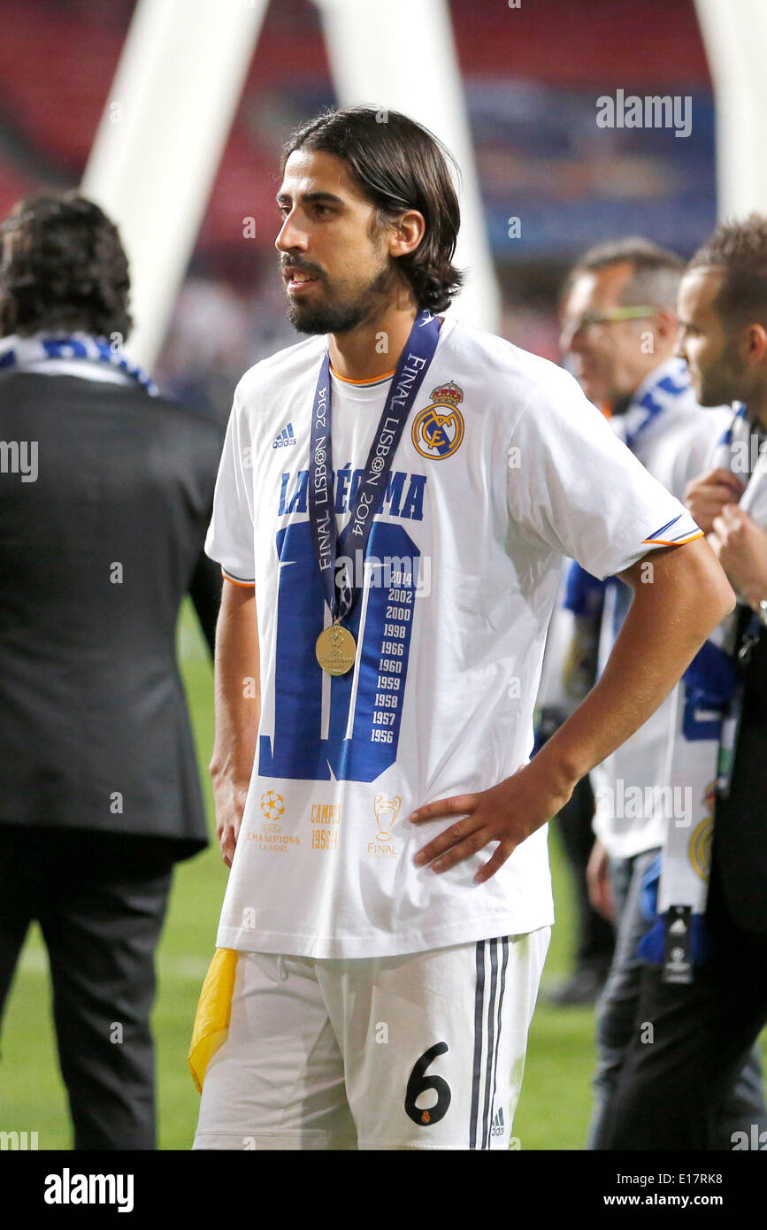 Sami Khedira Real Madrid Cf 6 Mit Der Gewinner Medaille Nach Dem Finale Der Championsleague Zwischen Real Madrid Und Atletico Madrid Estadio Da Luz In Lissabon Am 24 Mai 2014 Stockfotografie Alamy