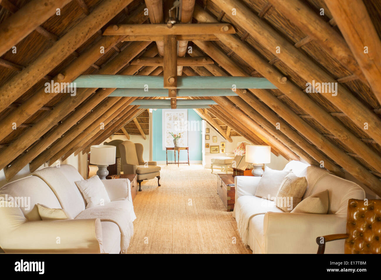 Luxus Dachgeschoss Wohnzimmer Stockfotografie Alamy