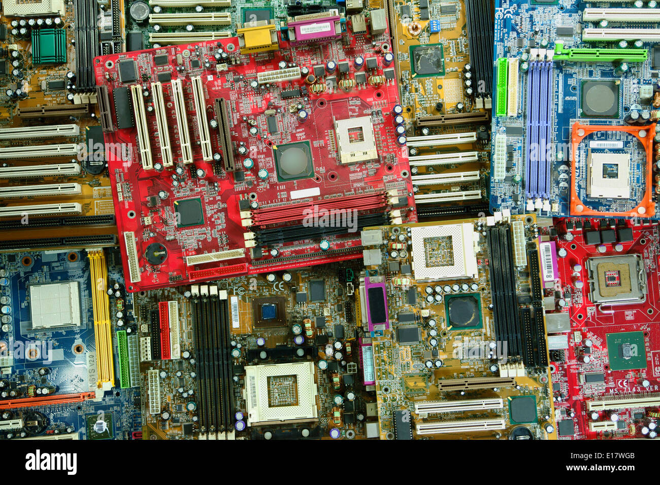 Junk-e-Motherboards Stockfoto