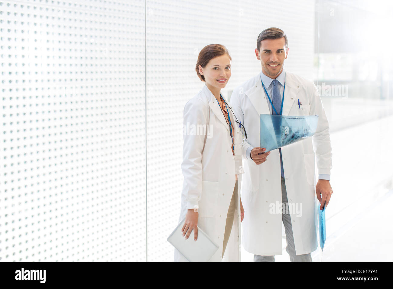 Porträt von zuversichtlich Ärzte Stockfoto