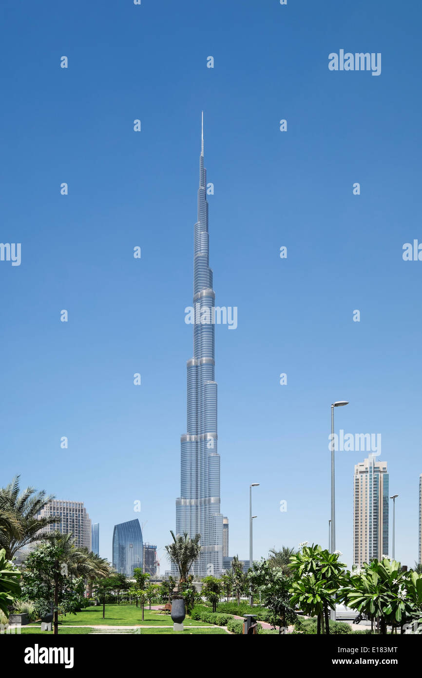 Blick auf Burj Khalifa tower höchste Gebäude der Welt in Dubai Vereinigte Arabische Emirate Stockfoto