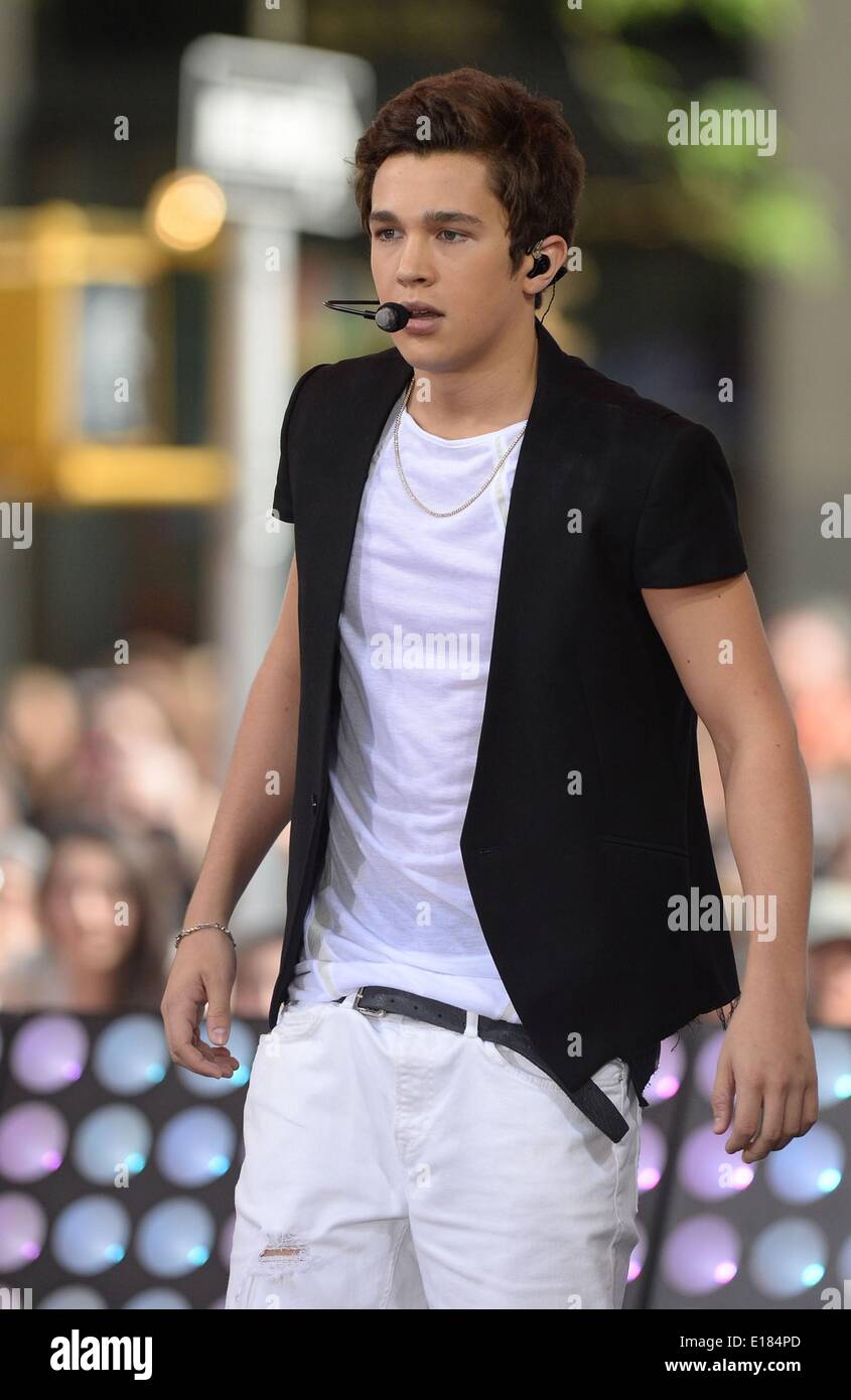 New York, NY, USA. 26. Mai 2014. Austin Mahone für NBC heute zeigen Konzert auf der Bühne mit Austin Mahone, Rockefeller Plaza, New York, NY 26. Mai 2014. Bildnachweis: Kristin Callahan/Everett Collection/Alamy Live-Nachrichten Stockfoto