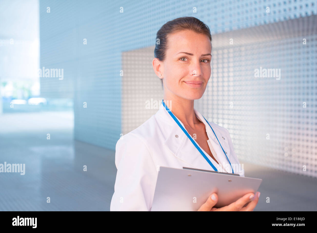Porträt von zuversichtlich Arzt Stockfoto