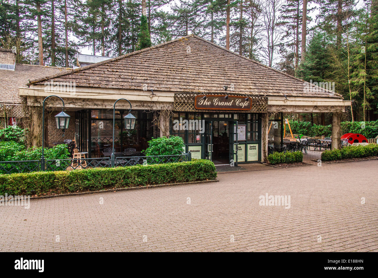 Die Grande Café, Center Parcs Longleat, Wiltshire, England, Vereinigtes Königreich. Stockfoto