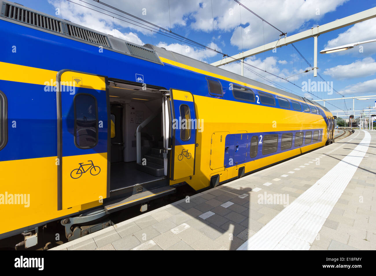 Intercity Zug in den Niederlanden Stockfoto