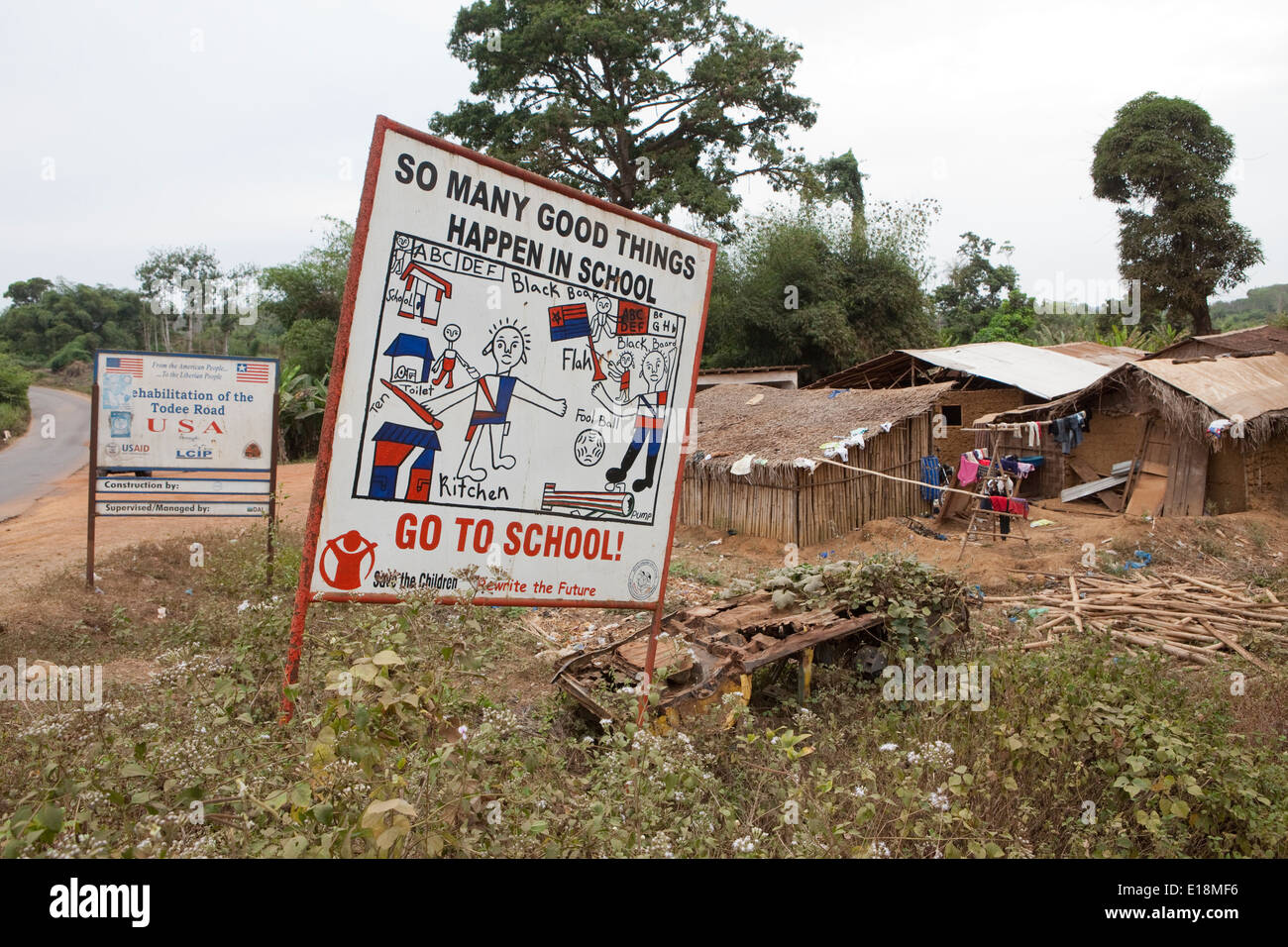 Sensibilisierung der Öffentlichkeit Beschilderung in Kakata, Liberia, Westafrika. Stockfoto