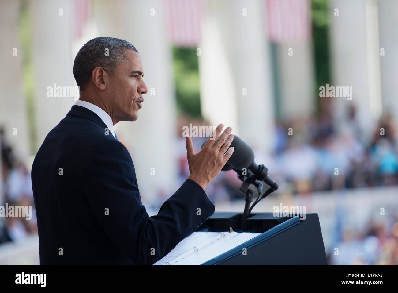 UNS spricht Präsident Barack Obama während der jährlichen Gedenktag Adresse auf dem Arlington National Cemetery 26. Mai 2014 in Arlington, VA. Stockfoto
