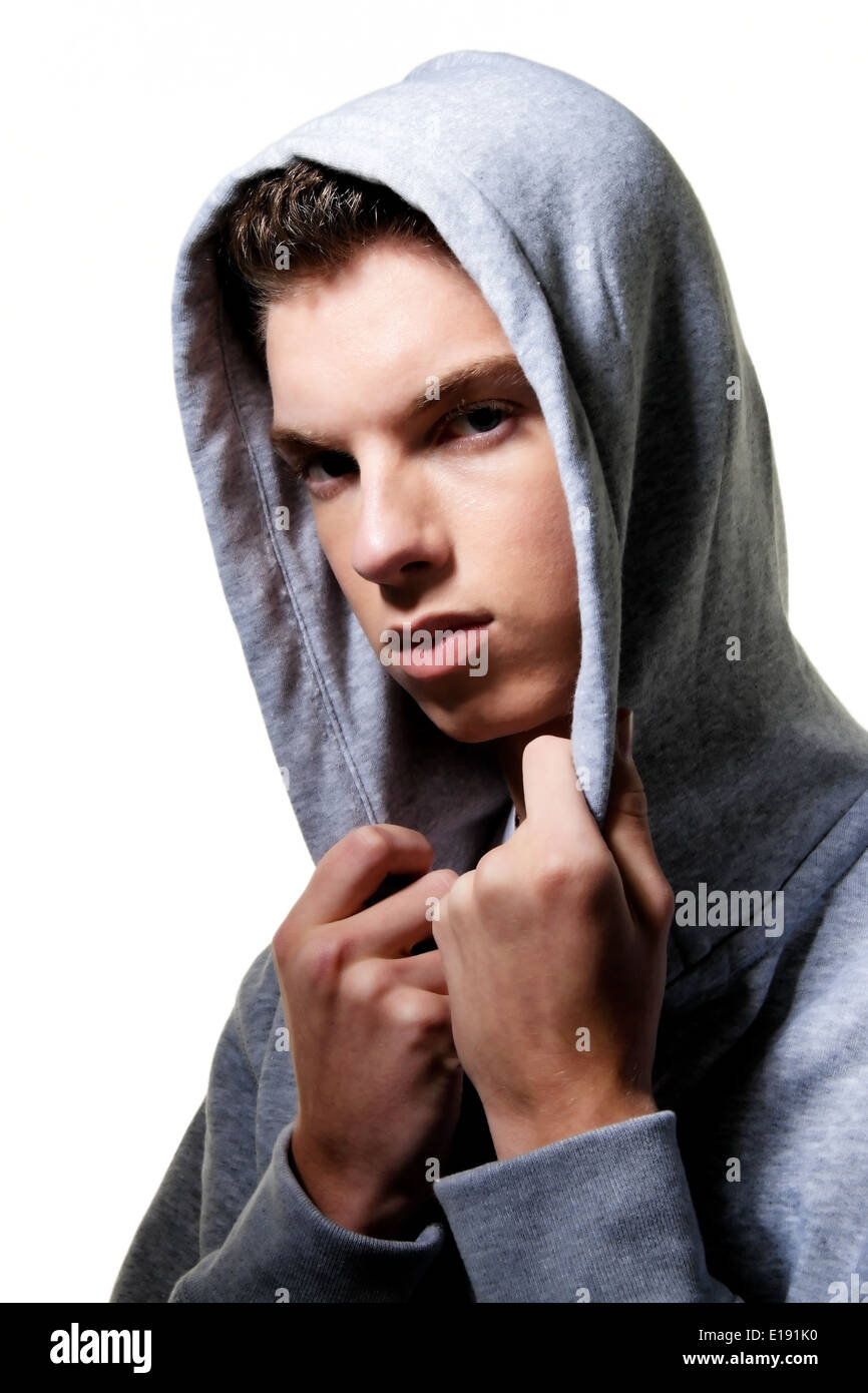 Ein cooles Blickender Jugendlicher Mann Vor Graffiti Stockfoto