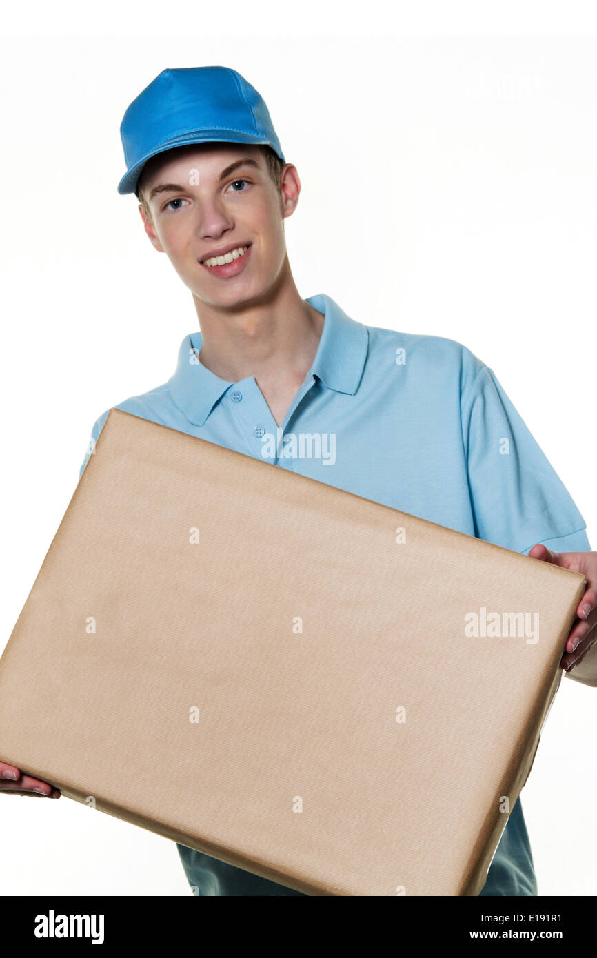 Ein Junger Mann von Botendienst Bringt Ein Paket Stockfoto