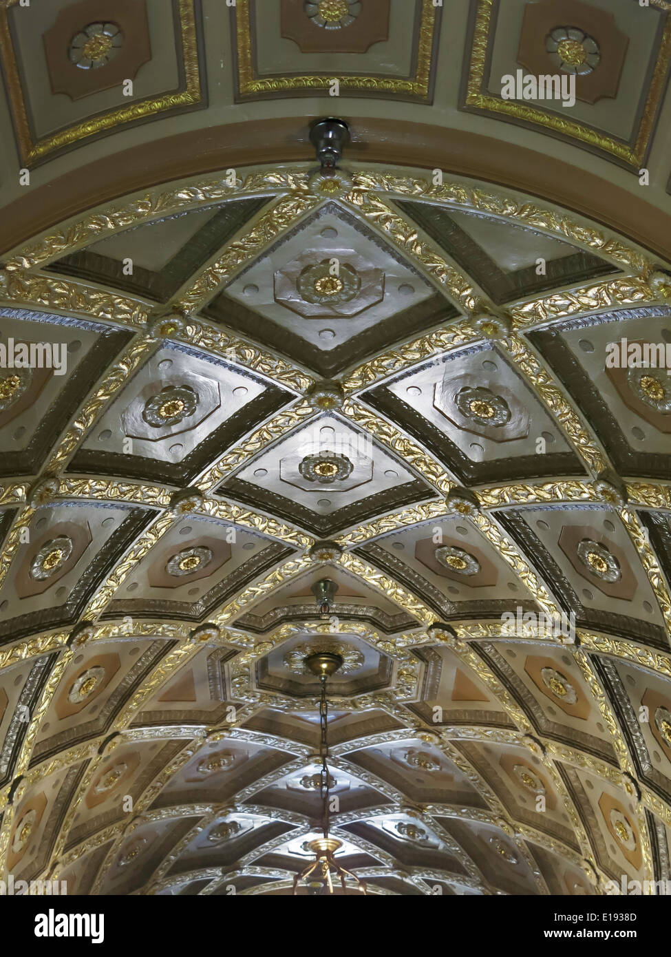 Kunstvolle Lobby Decke in 119 West 57th Street, NYC, USA Stockfoto