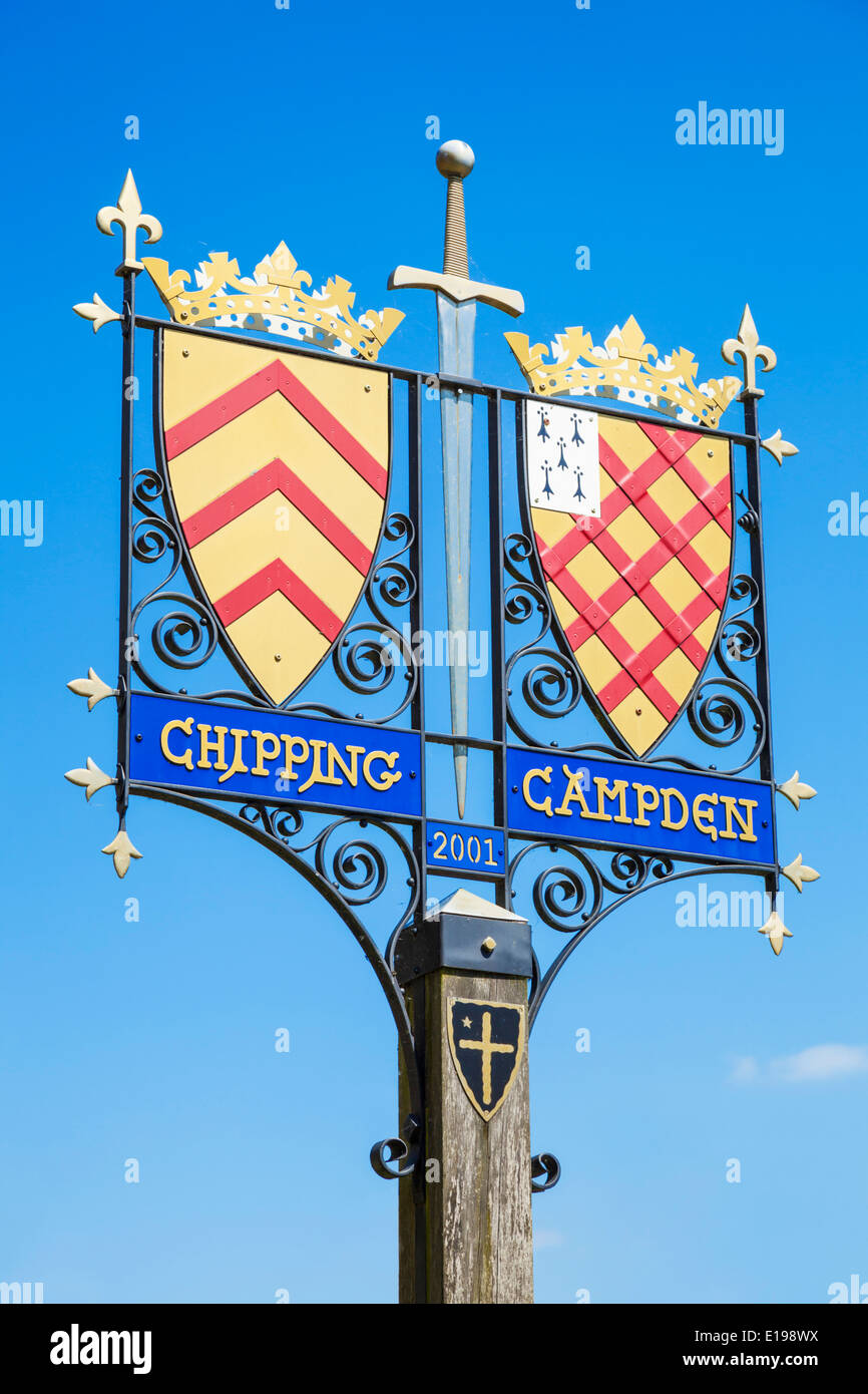 Heraldische Ortstafel, High Street Chipping Campden The Cotswolds Gloucestershire England UK EU Europa Stockfoto