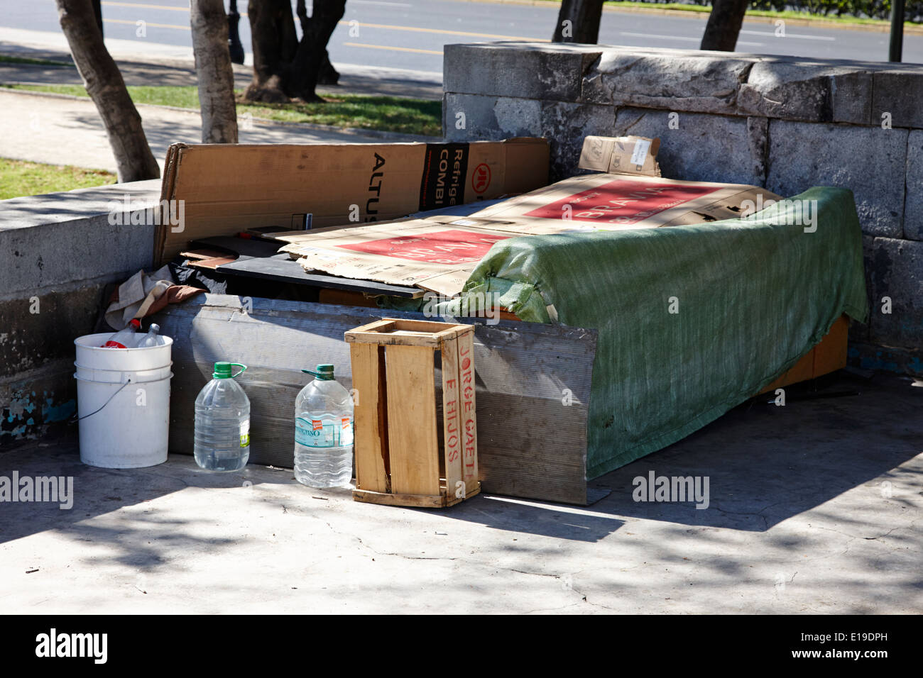 schlafen rau auf den Straßen von wohlhabenden Providencia Santiago Chile Stockfoto