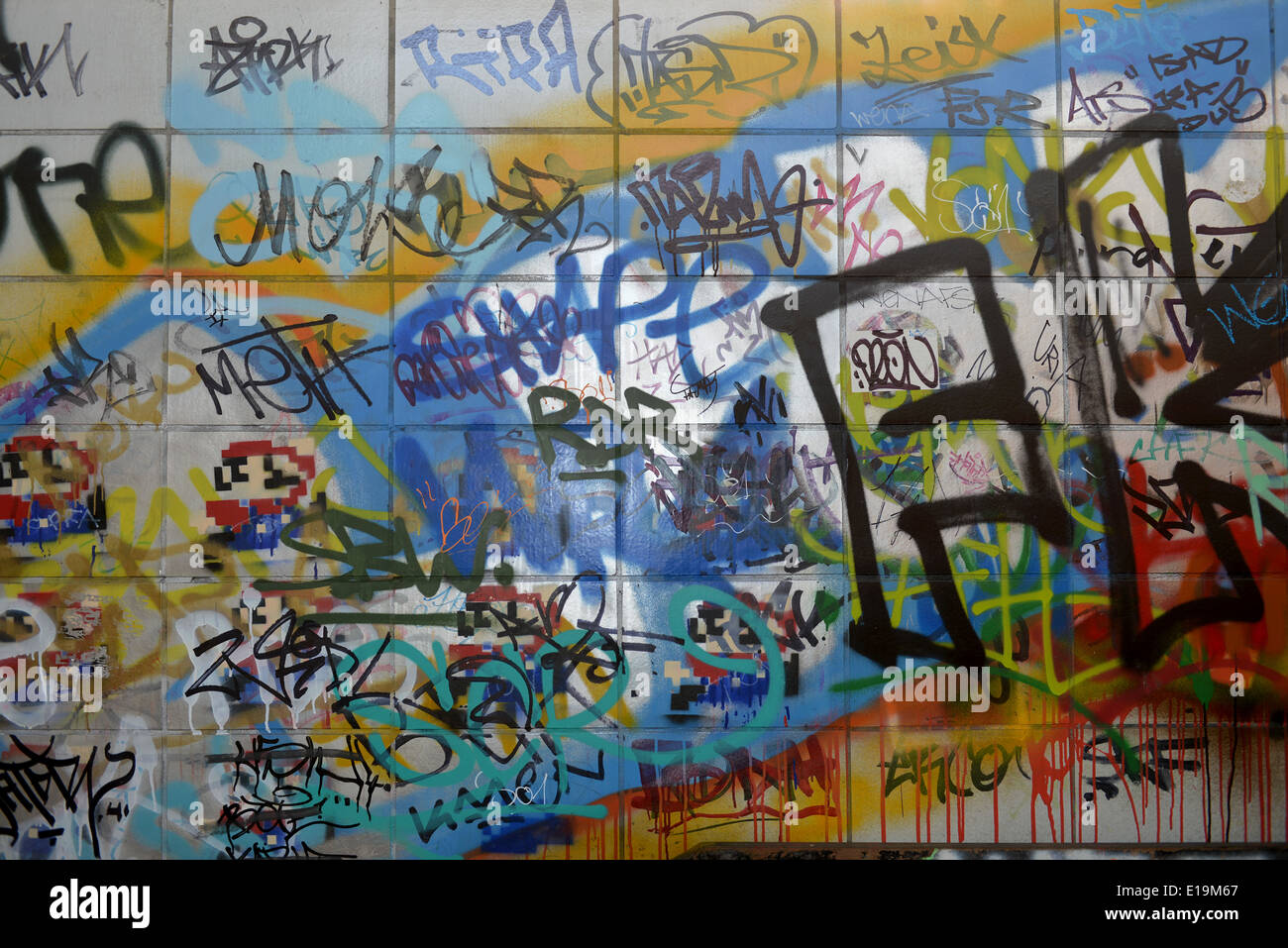 Graffitis, Tiburtiusbruecke, Steglitz, Berlin, Deutschland / Tiburtiusbrücke Stockfoto