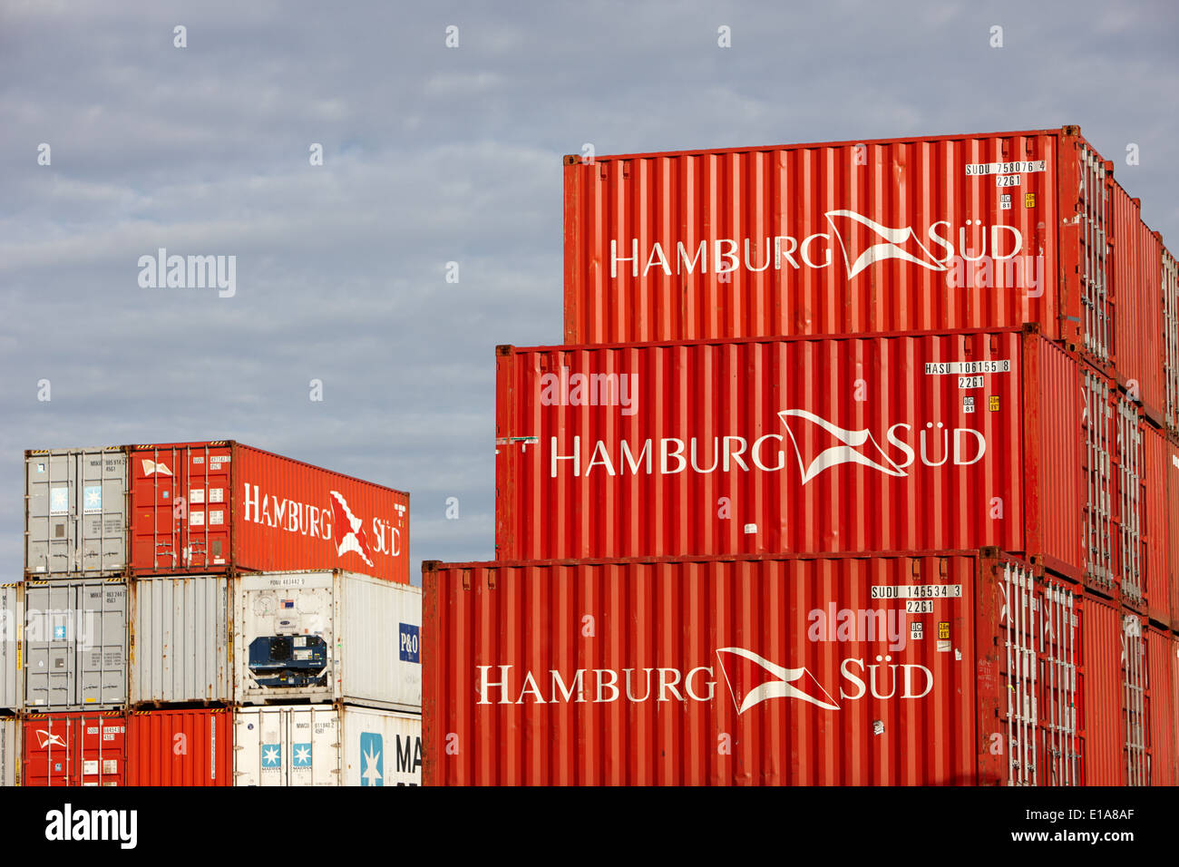 See-Container gestapelt in Ushuaia Docks Argentinien Stockfoto