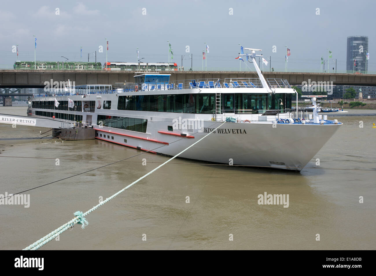 Kreuzfahrtschiff Viking Helvetia Fluss Rhein Köln Stockfoto