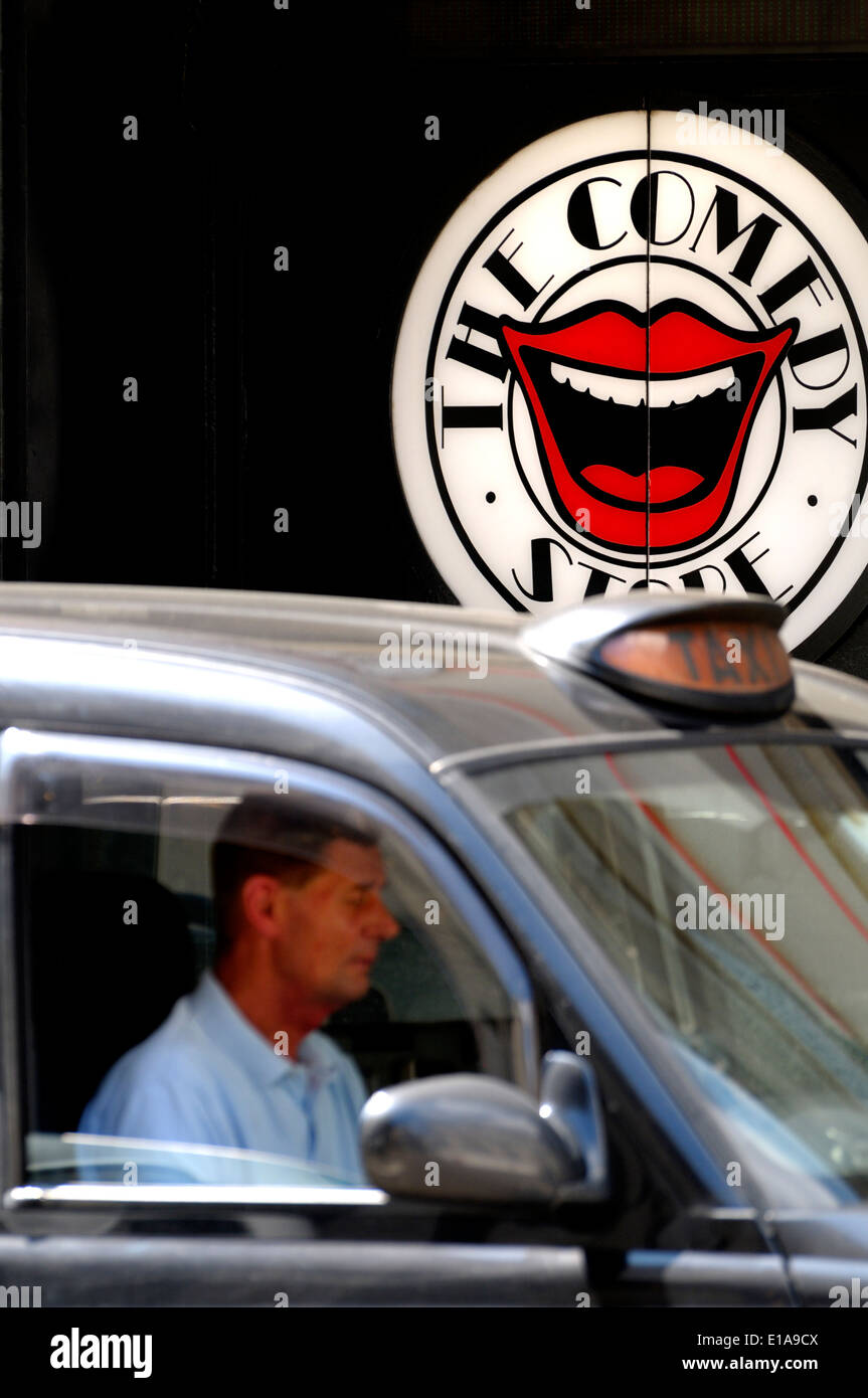 London, England, Vereinigtes Königreich. Der Comedy Store Eingang: Empire Casino, 5-6 Leicester Square - Taxifahrer Stockfoto