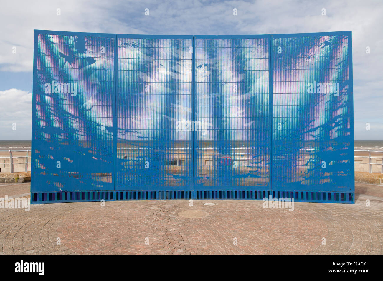 Waterwings - Bruce Williams, 2001. Laser schneiden Edelstahl Kunstinstallation auf Blackpool Promenade Stockfoto