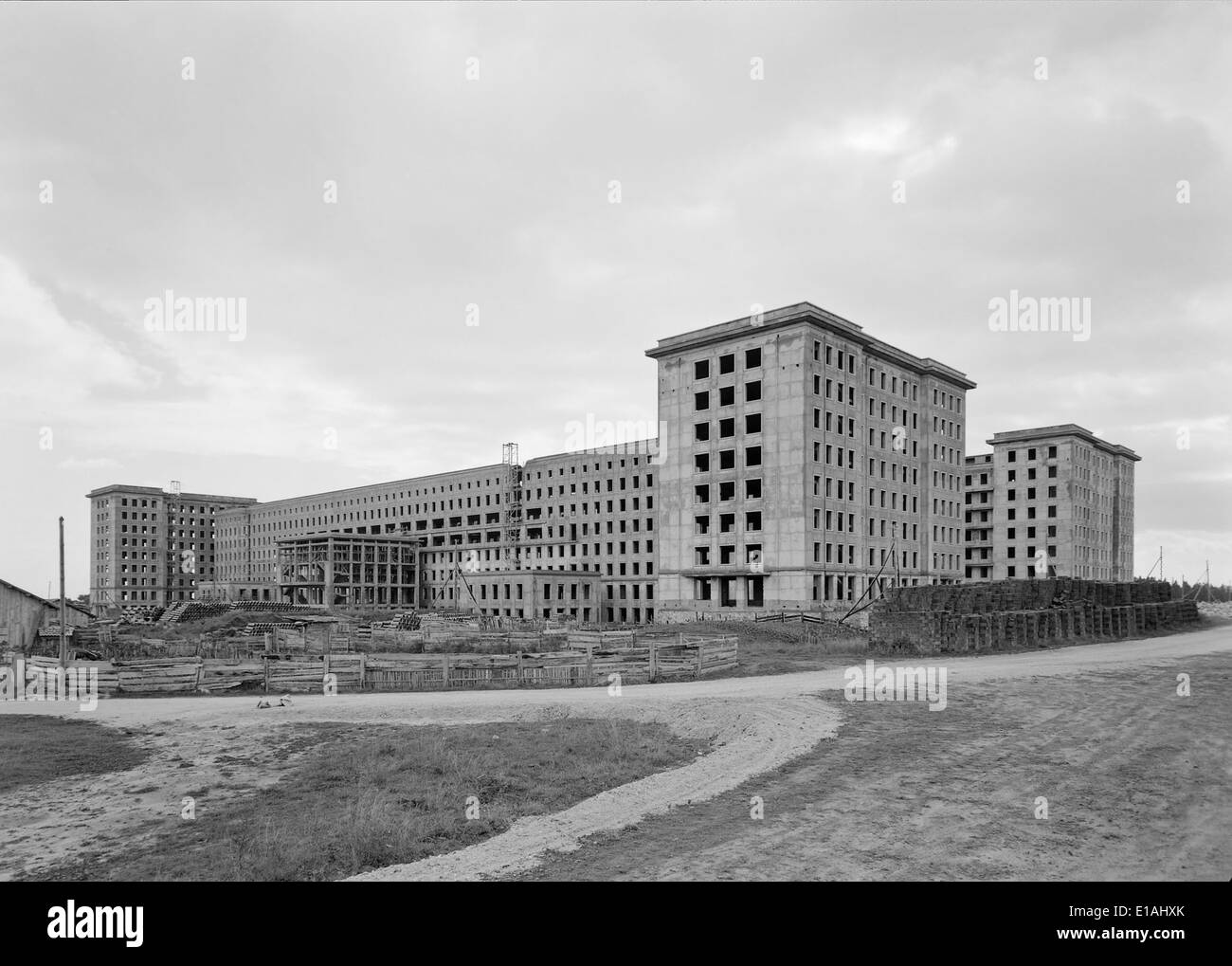 Hospital de Santa Maria in Lissabon, Portugal, fotografiert von Hermann Distel und Horácio Novais. Das Krankenhaus ist eine bedeutende Gesundheitseinrichtung in Lissabon. Stockfoto