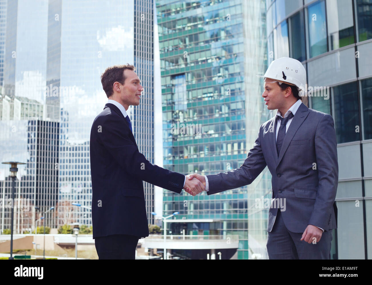 Teamarbeit auf neues Projekt Stockfoto