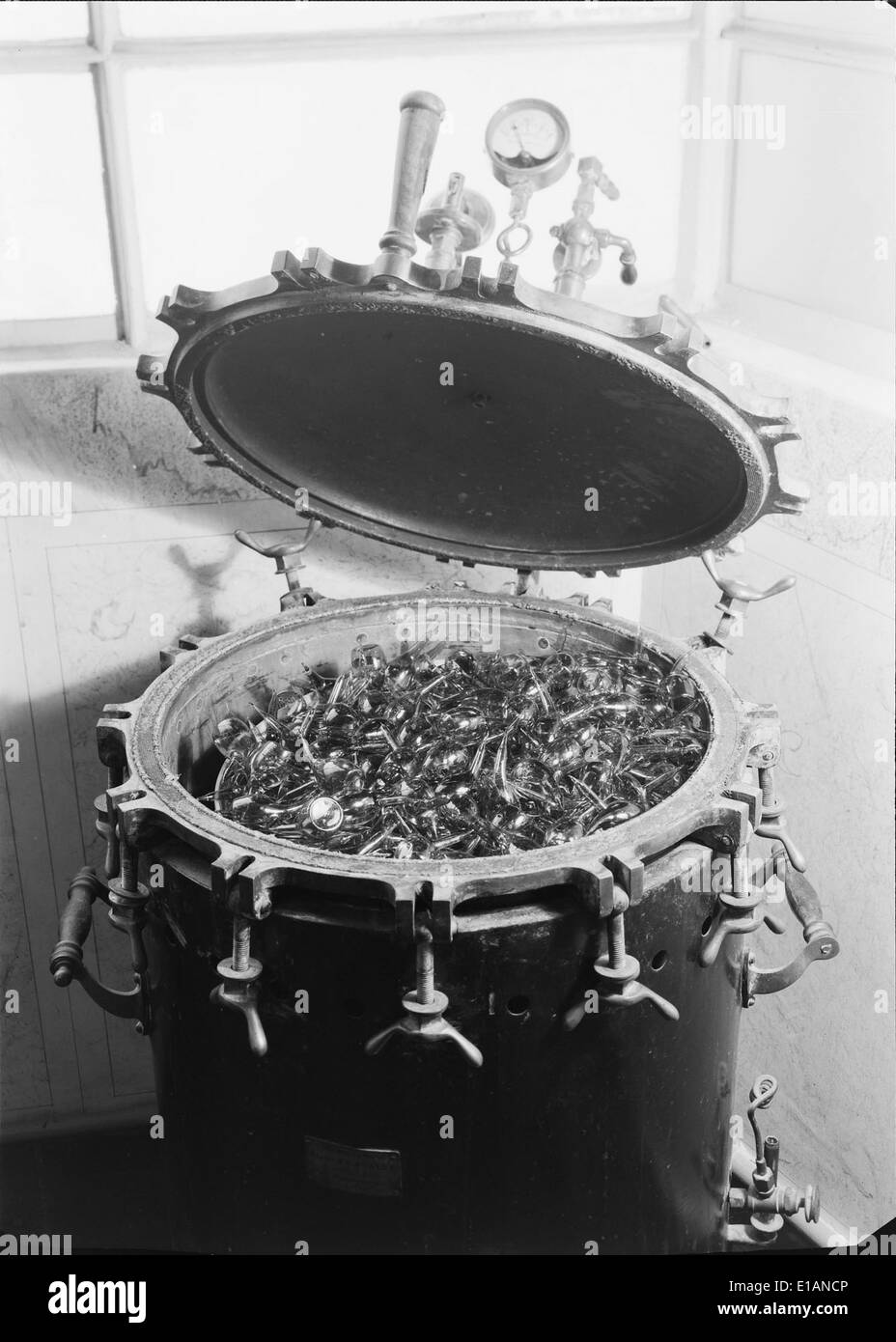 Davi Farmacêutica ist ein Pharmaunternehmen mit Sitz in Lissabon, Portugal, das für seinen bedeutenden Beitrag zur lokalen Pharmaindustrie und zu seinen Laboreinrichtungen bekannt ist. Stockfoto