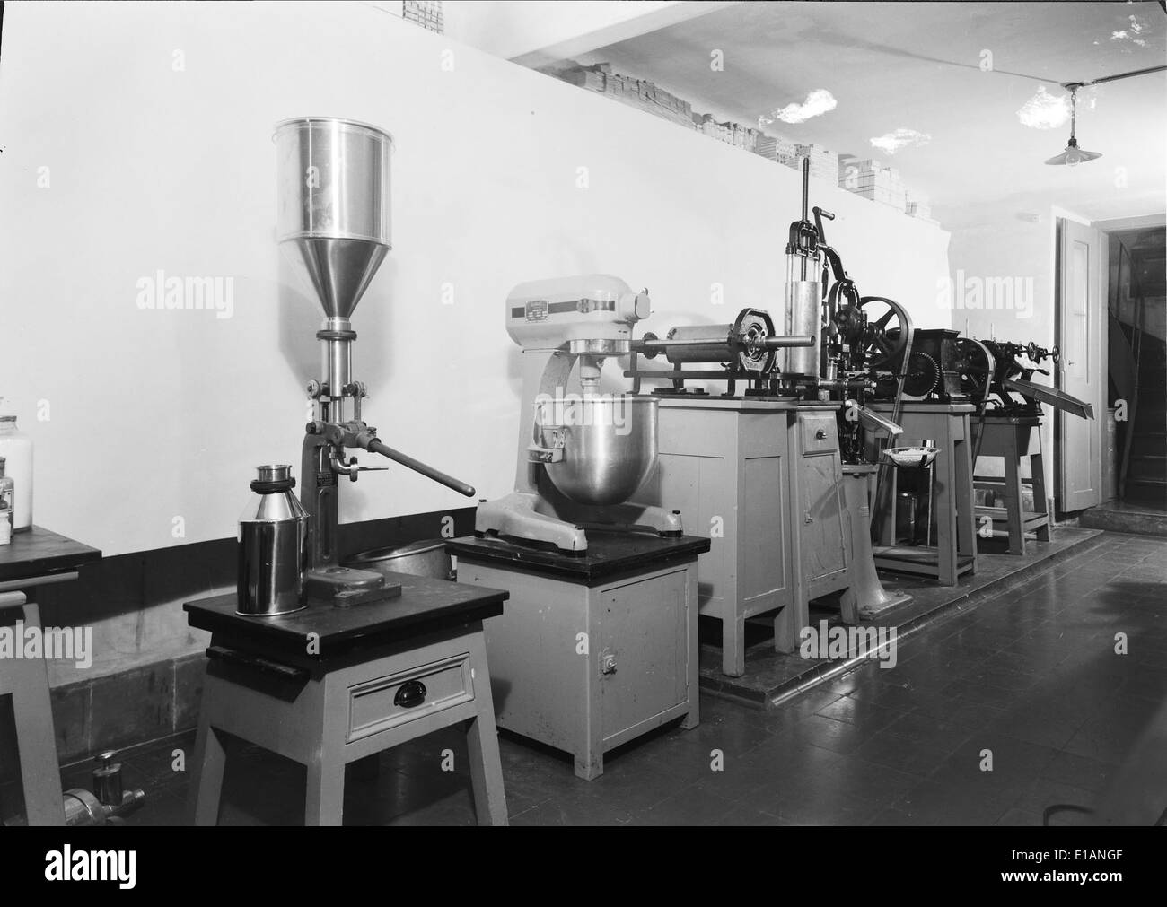 Davi Farmacêutica in Lissabon ist ein Pharmaunternehmen, das sich auf die Herstellung und den Vertrieb von medizinischen Produkten spezialisiert hat. Das Unternehmen spielt eine wichtige Rolle im portugiesischen Pharmabereich und trägt zur Innovation im Gesundheitswesen und zur öffentlichen Gesundheit bei. Stockfoto