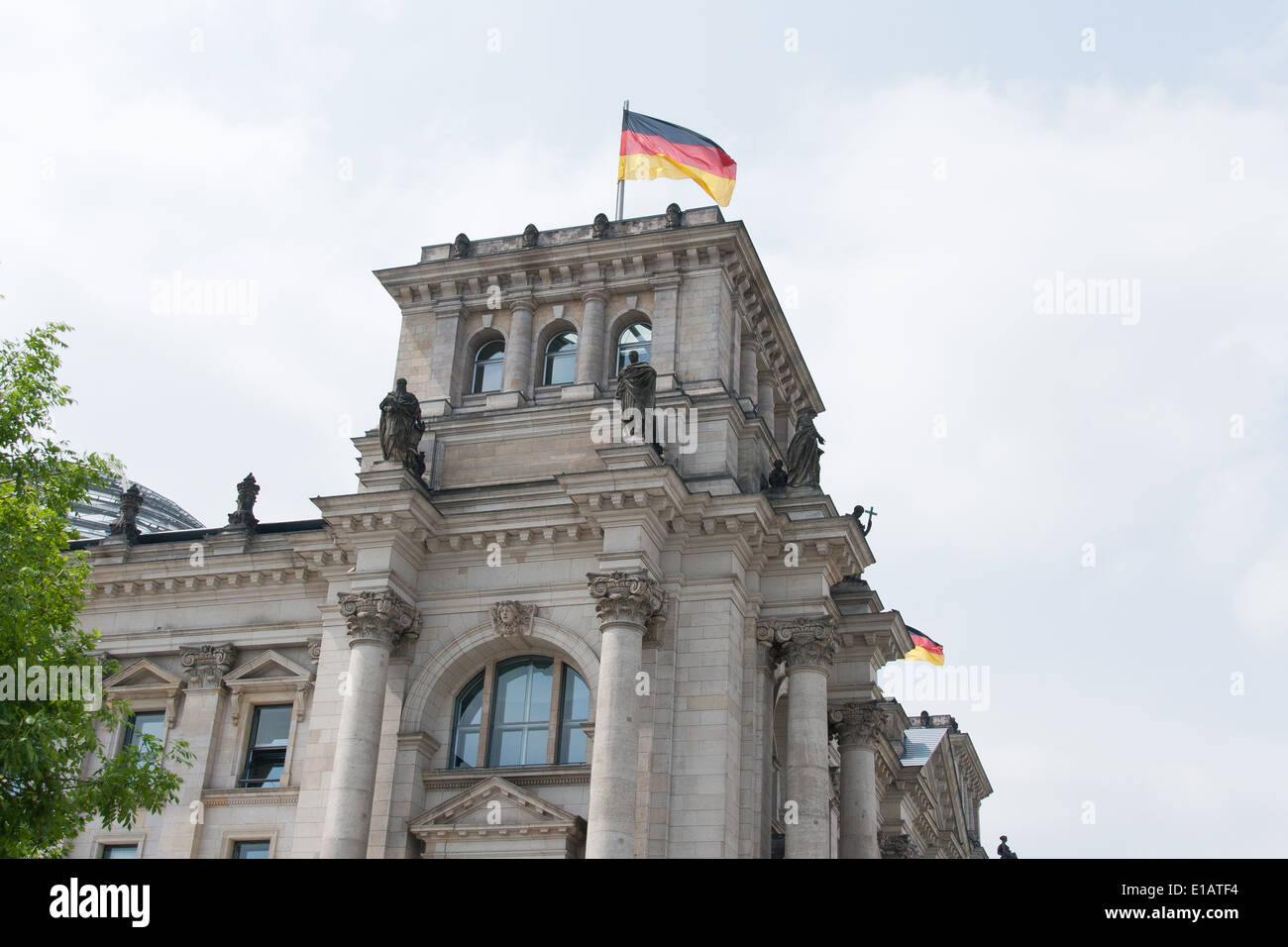 Fuß entlang der Spree, Berlin, Deutschland Mai 2014 vom Reichstag Stockfoto