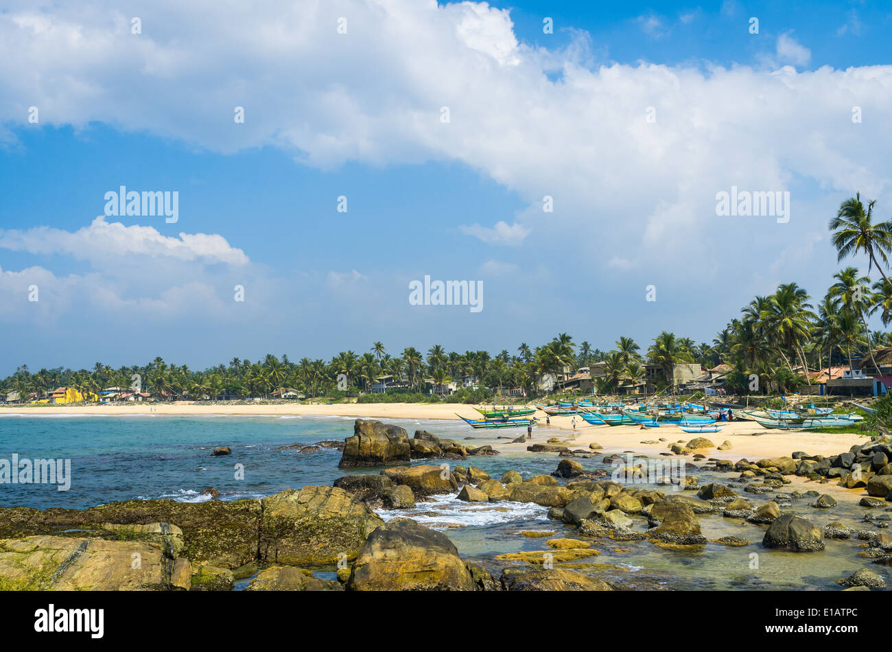 Angelboot/Fischerboot am Strand in Sri Lanka Stockfoto