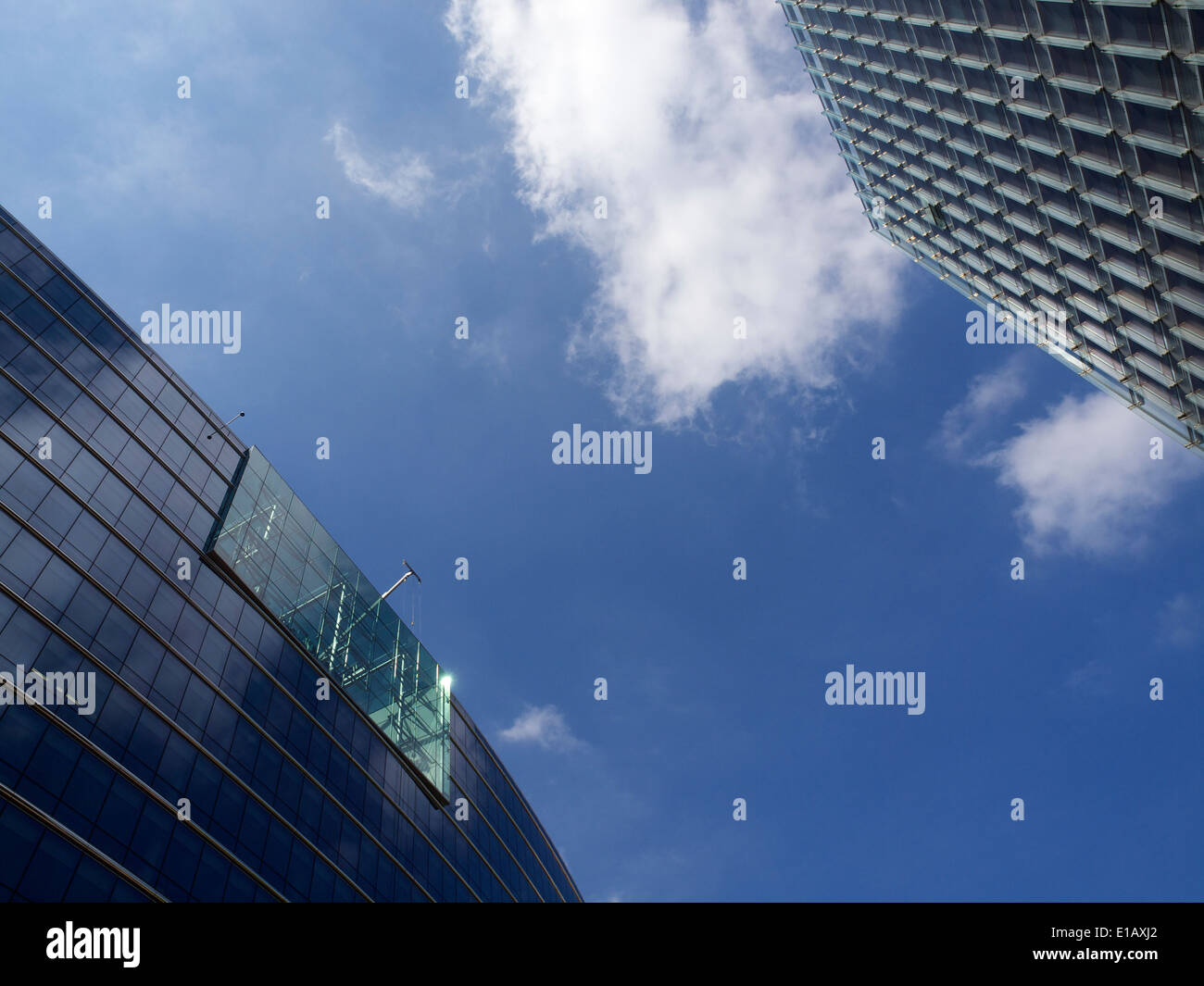 Gebäude-Detail mit blauem Himmel Europäische Kommission Brüssel Belgien Stockfoto