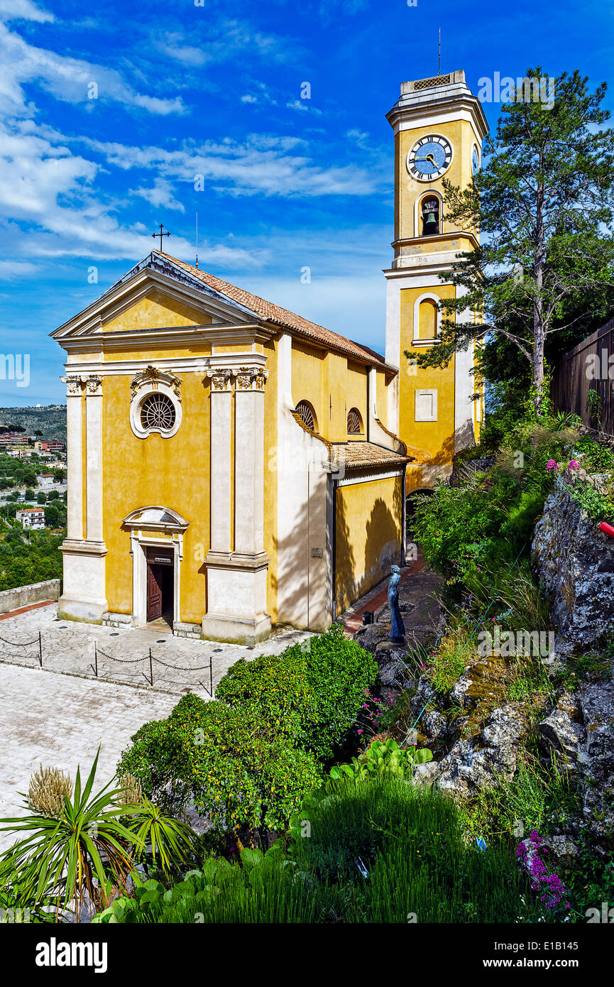 Europa, Frankreich, Alpes-Maritimes. Eze. Das berühmte Dorf thront. Barock-Kirche Our Lady of the Assumption. Stockfoto