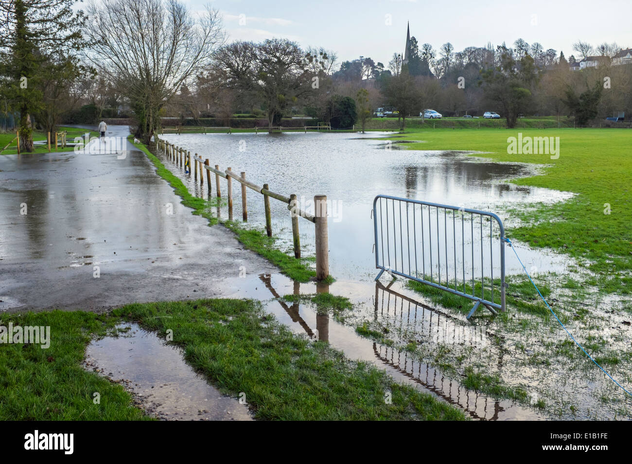 Überfluteten Sportplatz am Ross-On-Wye, Herefordshire. Stockfoto