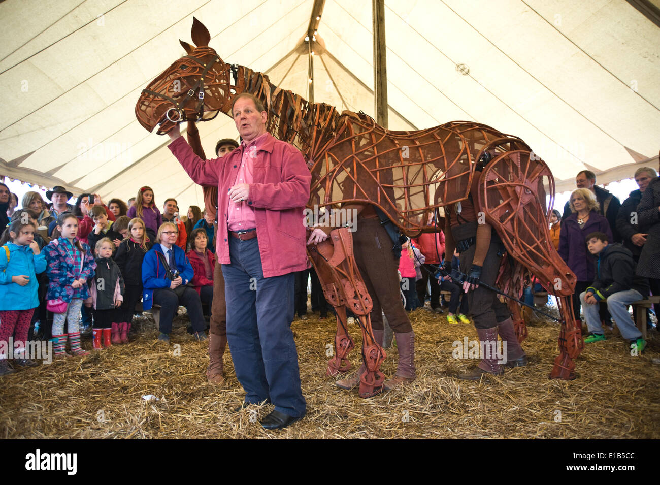 Michael Morpurgo mit "War Horse" Hay Festival 2014.  © Jeff Morgan Stockfoto