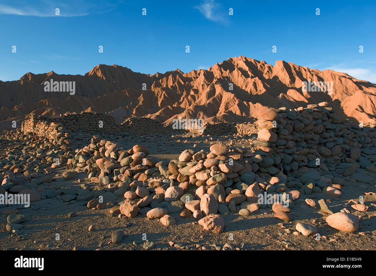 Zerstörten Mauern, diesem Ruinen (Inka Außenposten), in der Nähe von San Pedro de Atacama, Chile Stockfoto