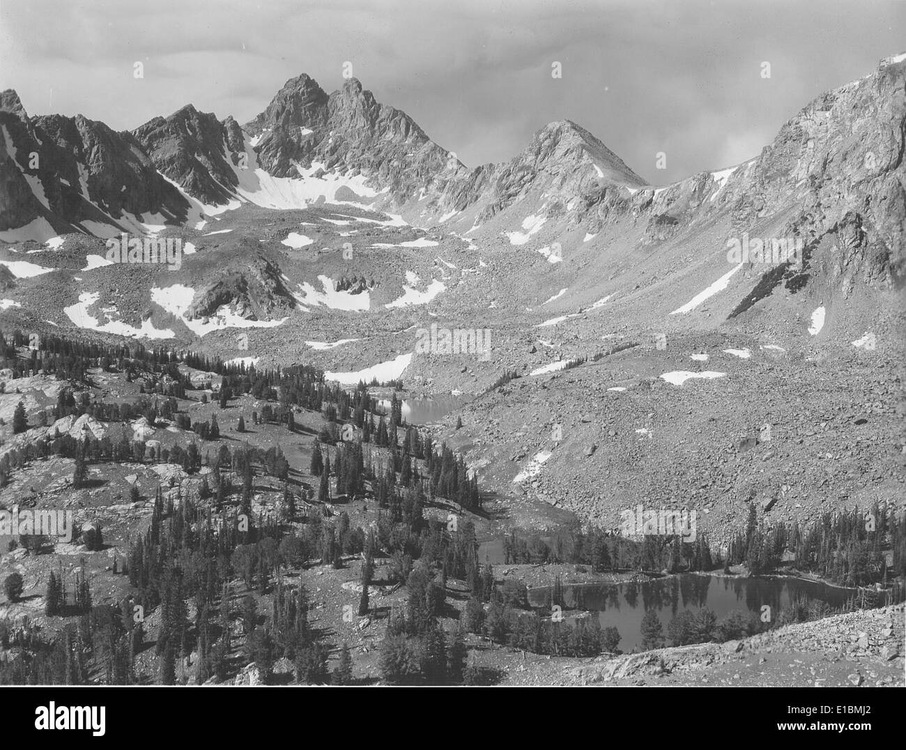 Dieses Archivbild des Forest Service zeigt KD Swan, das die Geschichte und Naturlandschaften der nördlichen Region zeigt. Sie erinnert an die ökologische Geschichte und die Naturschutzbemühungen der Region. Stockfoto