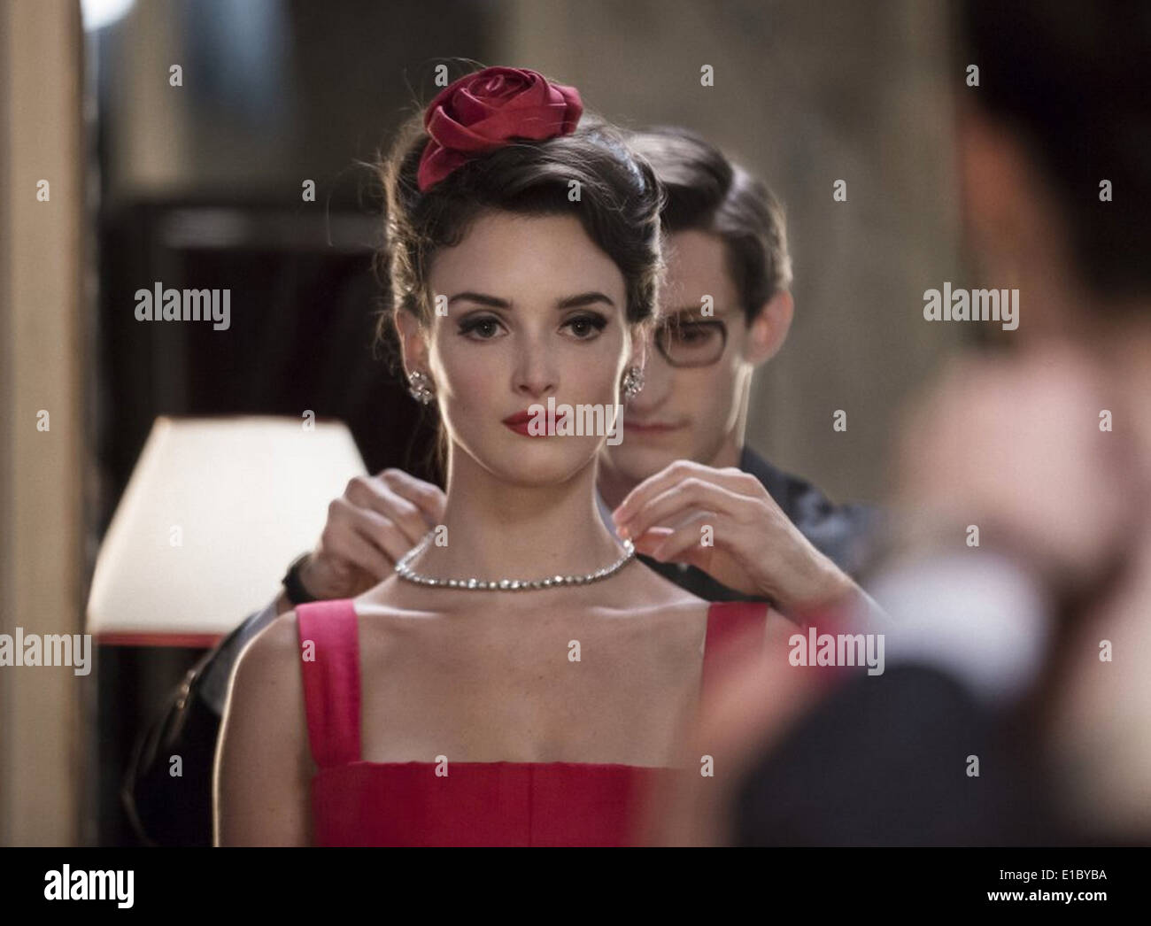 YVES SAINT LAURENT 2014 SND Film mit Pierre Niney und Charlotte Le Bon Stockfoto