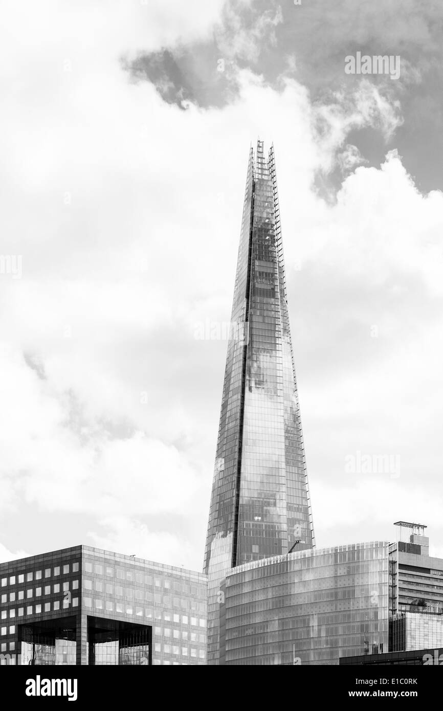 Der Shard London in schwarz / weiß Stockfoto