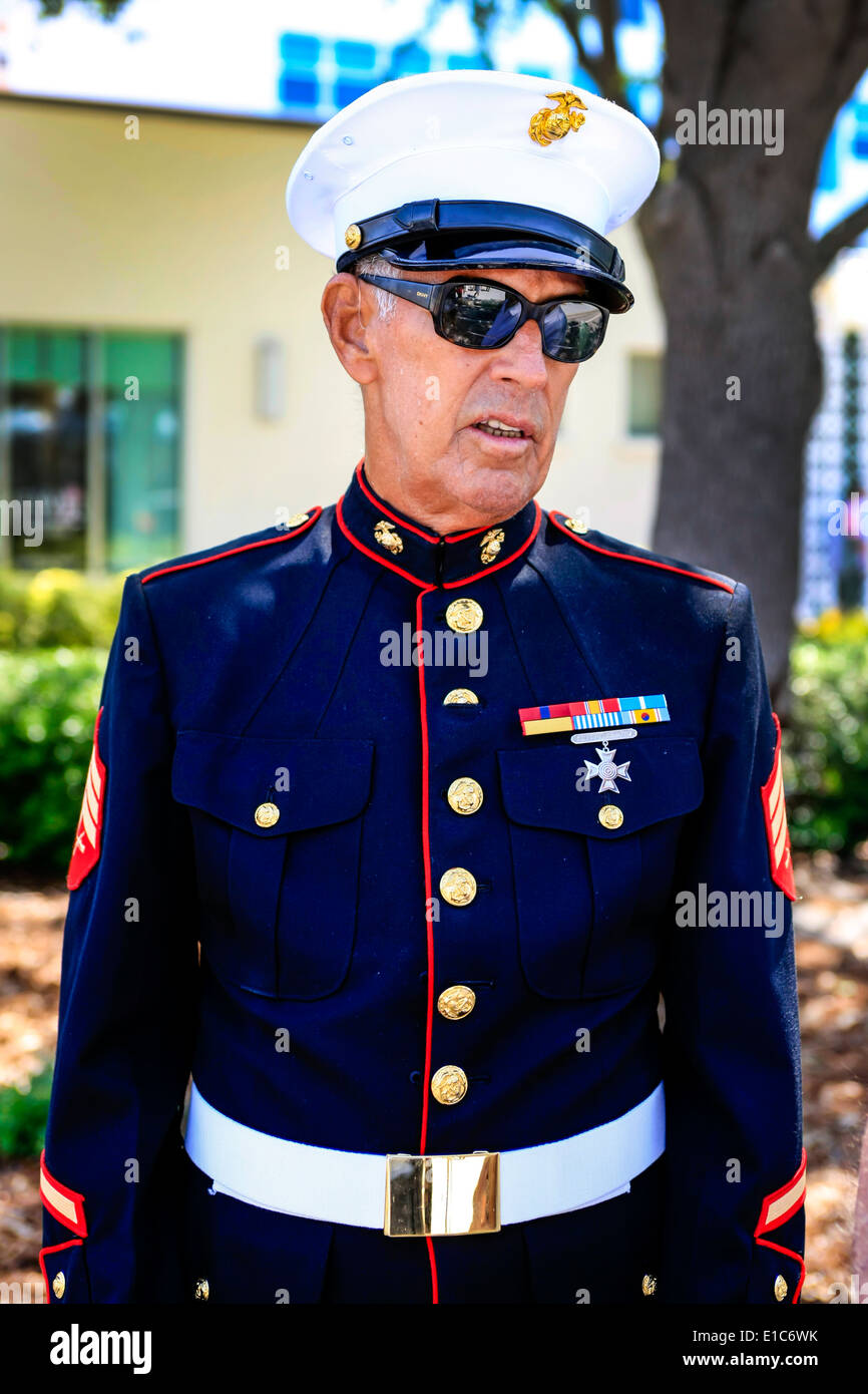 US Marine Corp Veteran an der Memorial Day Parade in der Innenstadt von Sarasota FL Stockfoto