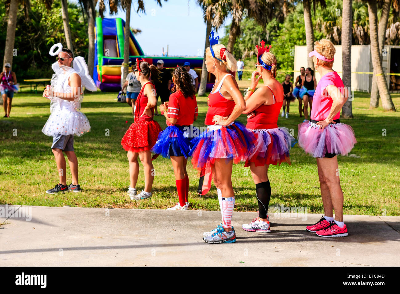 Das Böse Tu-Tu-Hindernis Event Stockfoto