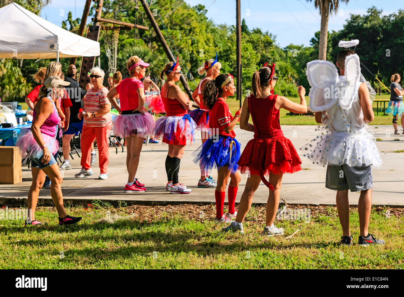 Das Böse Tu-Tu-Hindernis Event Stockfoto