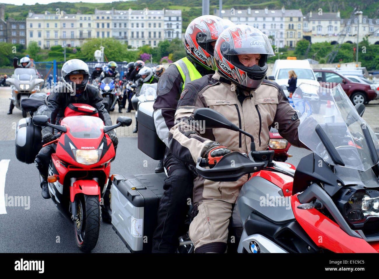 Douglas, Isle of man 30. Mai 2014. Motorrad-Fans für den 2014 TT ankommen. Das Festival umfasst eine Woche qualifying Veranstaltungen, gefolgt von einer Woche des Rennsports auf geschlossenen öffentlichen Straßen. Bildnachweis: Daisy Corlett/Alamy Live-Nachrichten Stockfoto