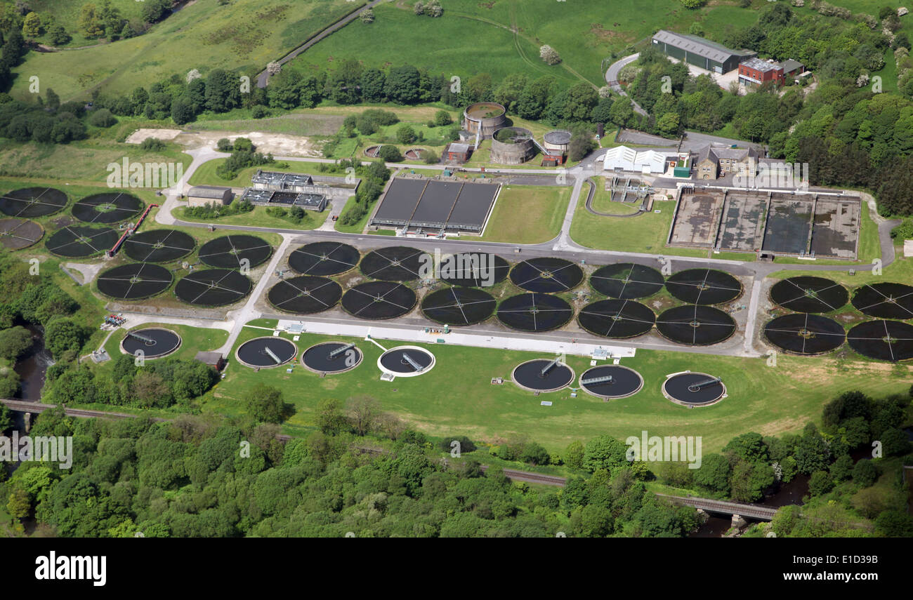 Luftaufnahme von einer Abwasserbehandlung arbeitet in Lancashire Stockfoto