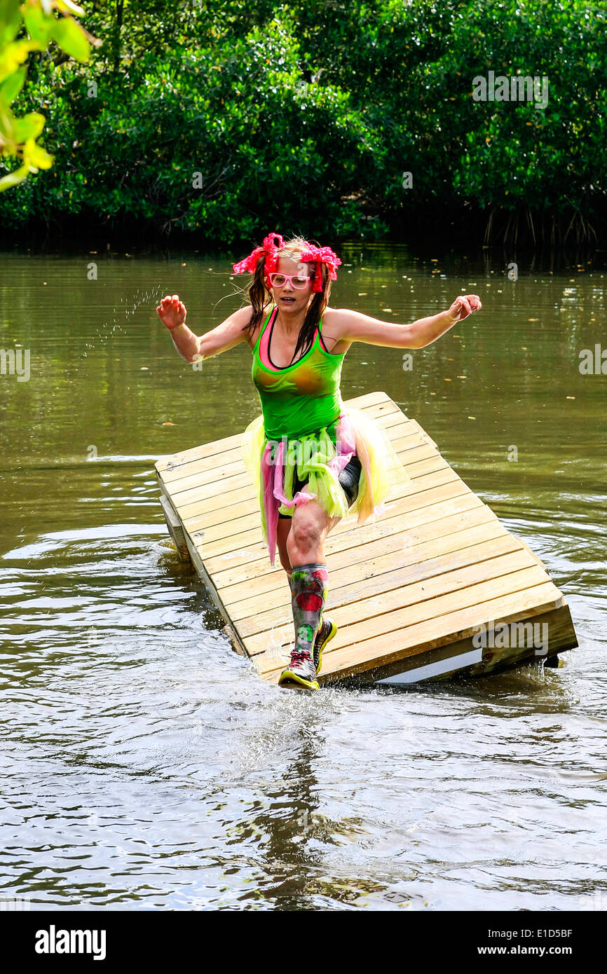 Das Böse Tu-Tu-Hindernis Event Stockfoto