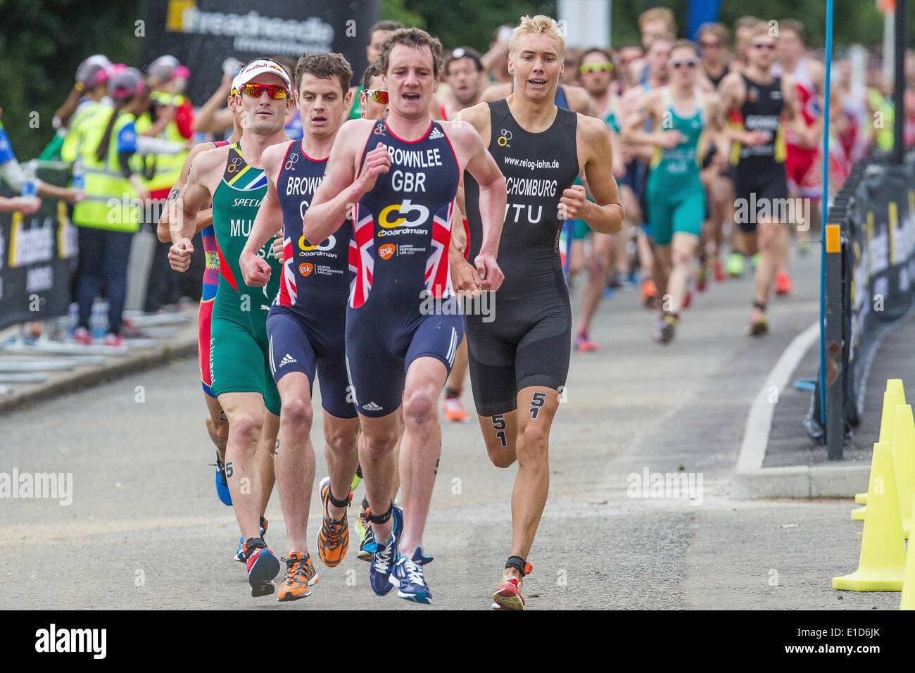 London, UK. 31. Mai 2014. Alistair Brownlee (GBR) führt die erste Etappe des Laufes bei der ITU World Triathlon in London. Bildnachweis: Aktion Plus Sport/Alamy Live-Nachrichten Stockfoto