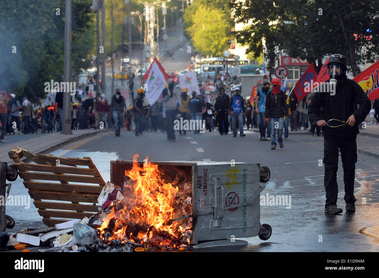 Ankara. 30. Mai 2014. Demonstranten versammeln sich in der Innenstadt von Ankara, Türkei, am 30. Mai 2014, den Jahrestag der letztjährigen bundesweiten Demonstrationen gegen die Regierung. © Mustafa Kaya/Xinhua/Alamy Live-Nachrichten Stockfoto