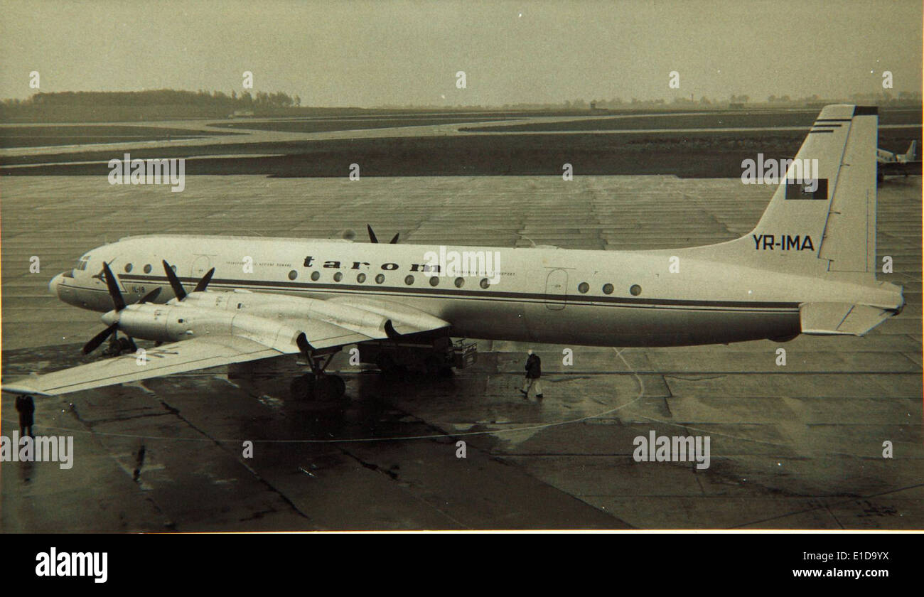 Ilyushin il 18 aircraft -Fotos und -Bildmaterial in hoher Auflösung – Alamy